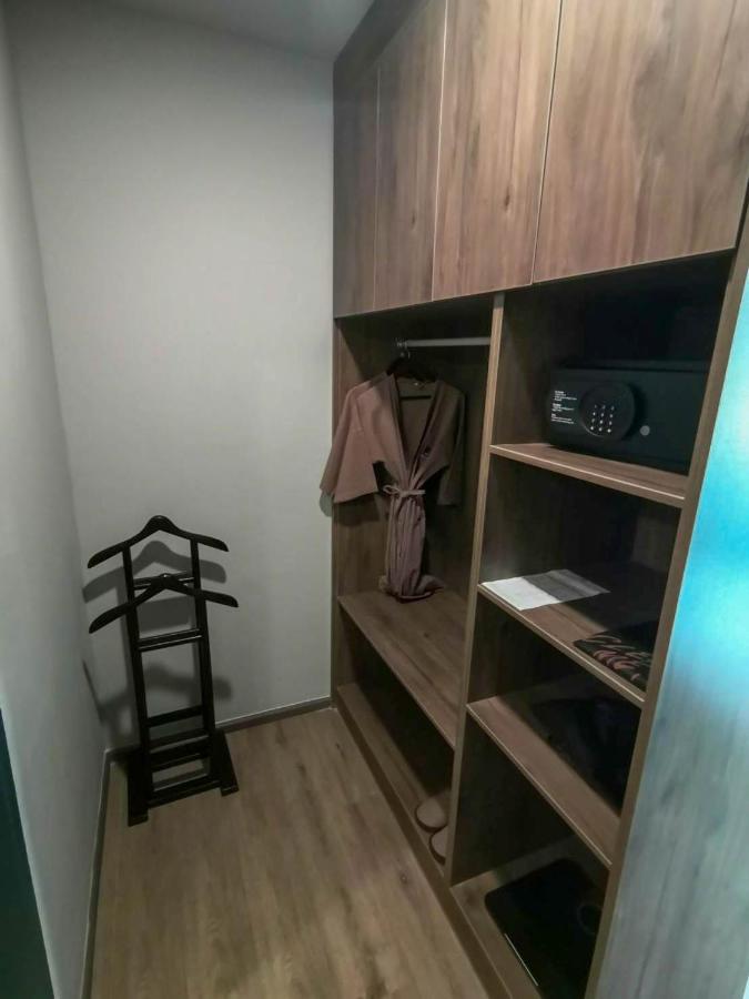 Manhattan Hotel Bangkok Eksteriør bilde