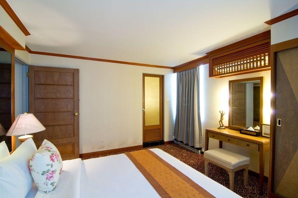Manhattan Hotel Bangkok Eksteriør bilde
